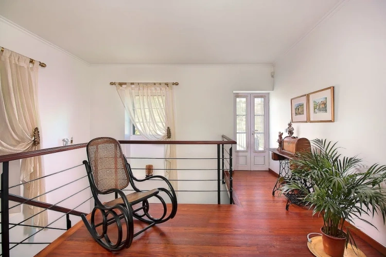 4 Bedrooms Villa