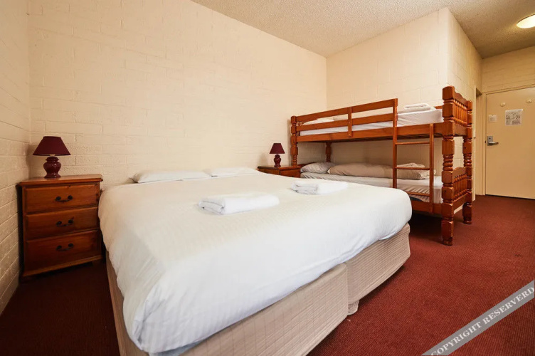 Abom Hotel