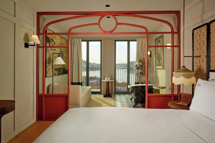 Standard Double room with river view