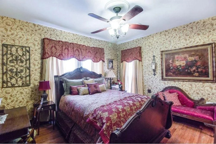 Noble House Inn