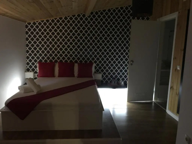 Tejos House