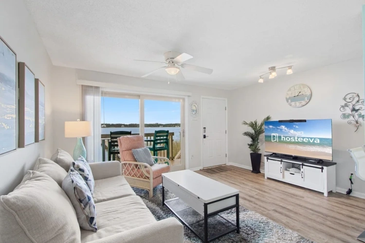 1 Bedroom Standard room with balcony and beachfront