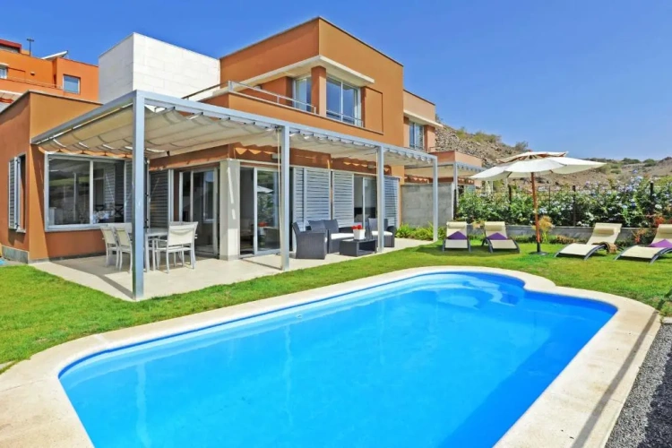Superior Villa