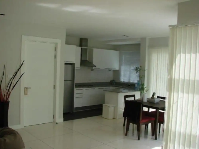 2 Bedrooms Comfort Apartment with partial ocean view
