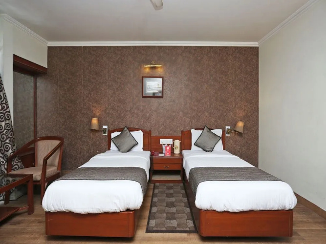 OYO 3499 Tekarees Inn