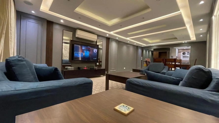 F5 luxury Apartment - شقة فندقية فاخرة المهندسين