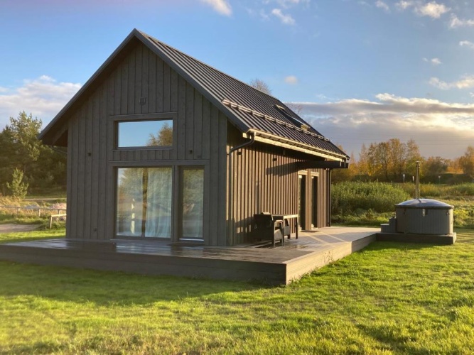 3 Bedrooms Cottage