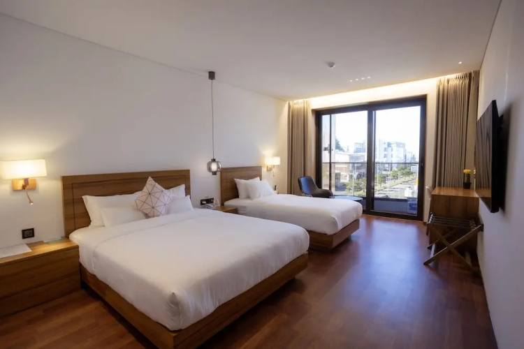 Luel Hotel