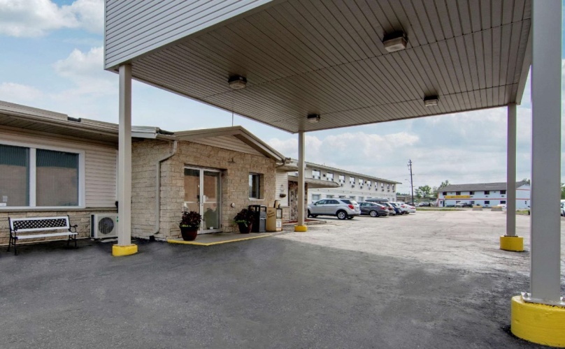 Howard Johnson by Wyndham Thunder Bay photo 12