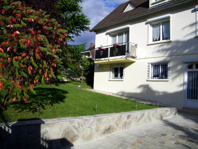 1 Bedroom Apartment with view