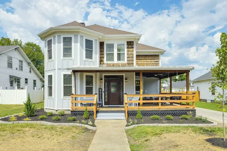 4 Bedrooms Cottage