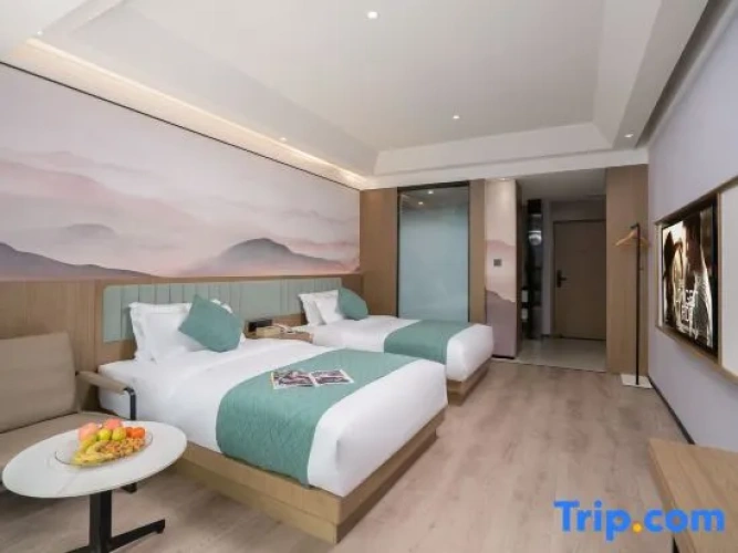 Luxury Suite