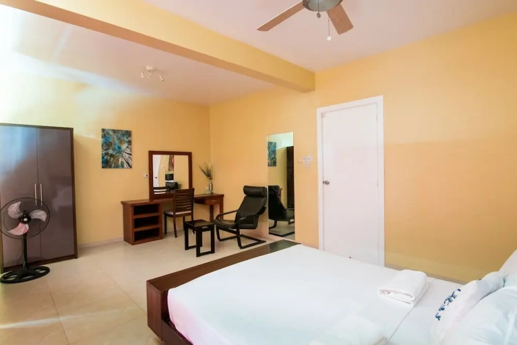 2 Bedrooms Family Suite with balcony