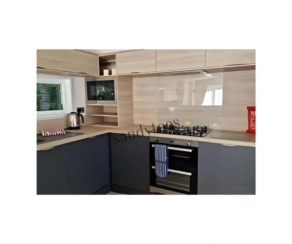 3 Bedrooms Standard room with land view