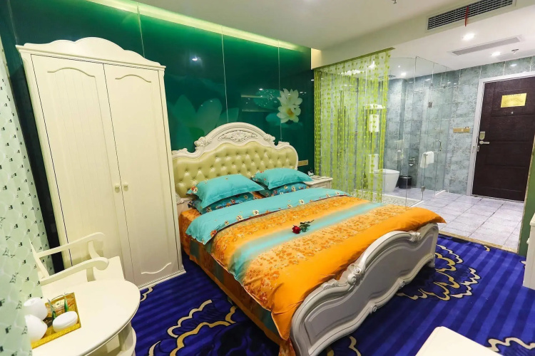 Liyang Vegas Theme Hotel