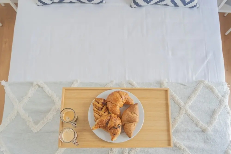 Independence Apartment With Balcony by Rent all Como