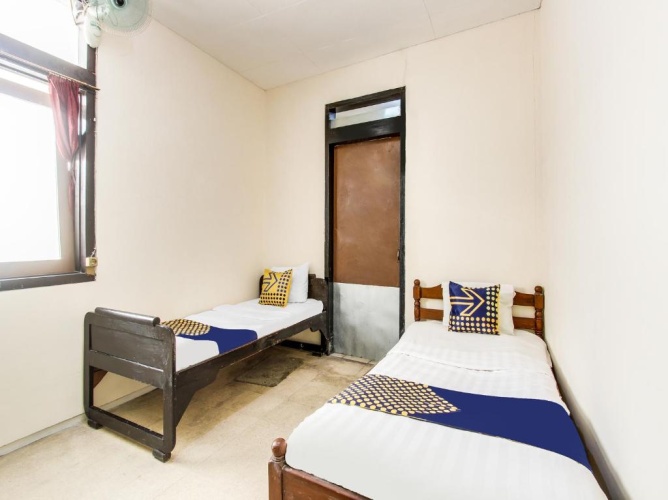 Economy Twin room