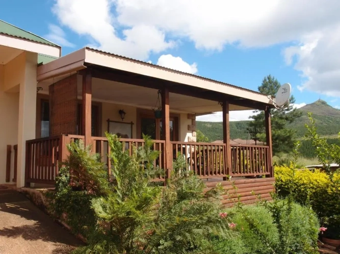 Apartment with balcony and with mountain view