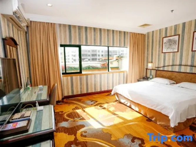 Standard Double room with courtyard view