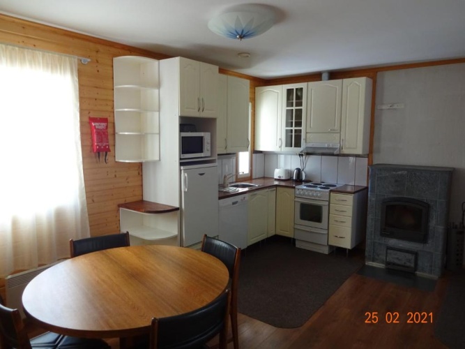 2 Bedrooms Cottage