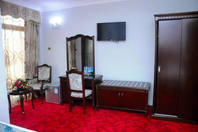 Ras Amba Hotel