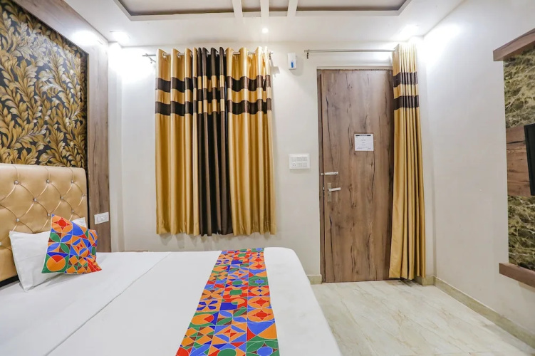 FabHotel Shri Ram Kashi
