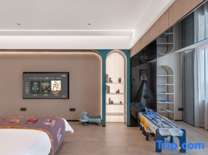 Deluxe Family Suite