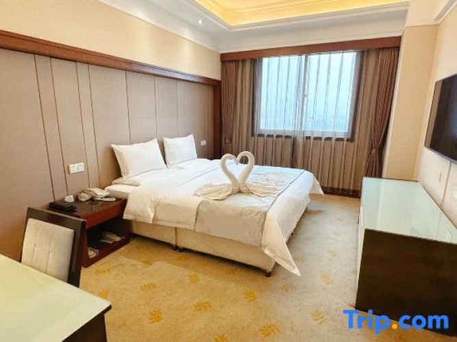 Deluxe Double Suite