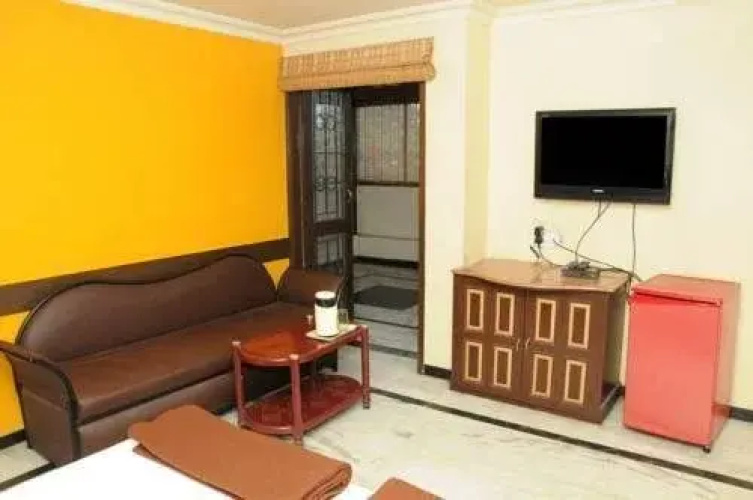 Sriji Residency