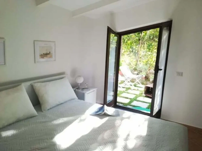 2 Bedrooms Cottage
