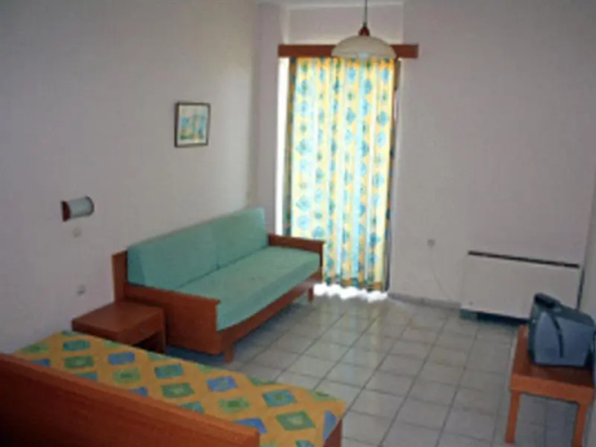 Marinos Beach Apartments
