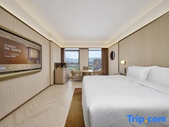 Executive Double room with lake view
