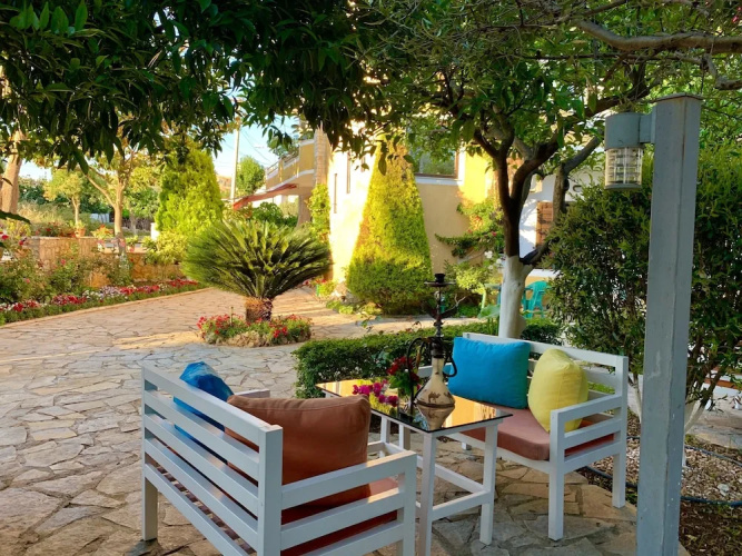 Flower Garden Villa