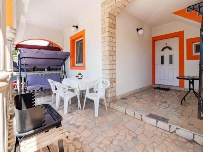 1 Bedroom Apartment with balcony