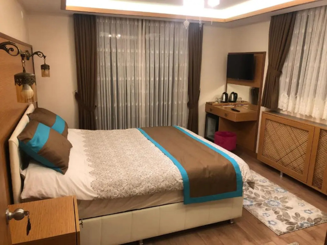 Moni̇ka Vi̇lla House