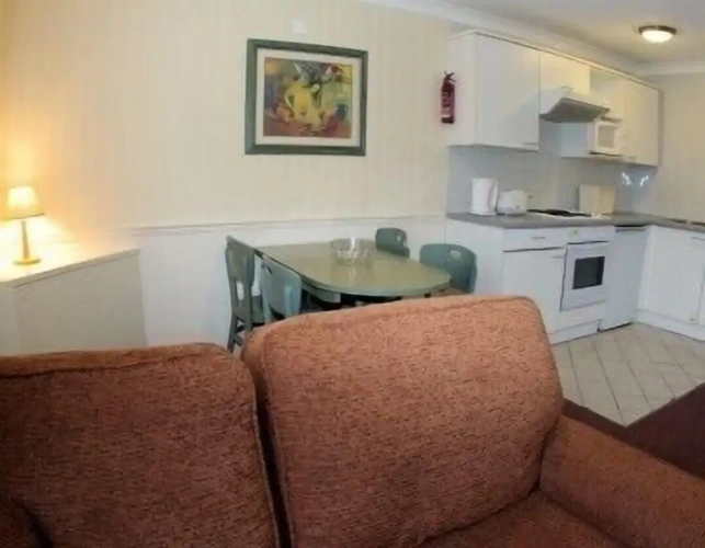 2 Bedrooms Chalet