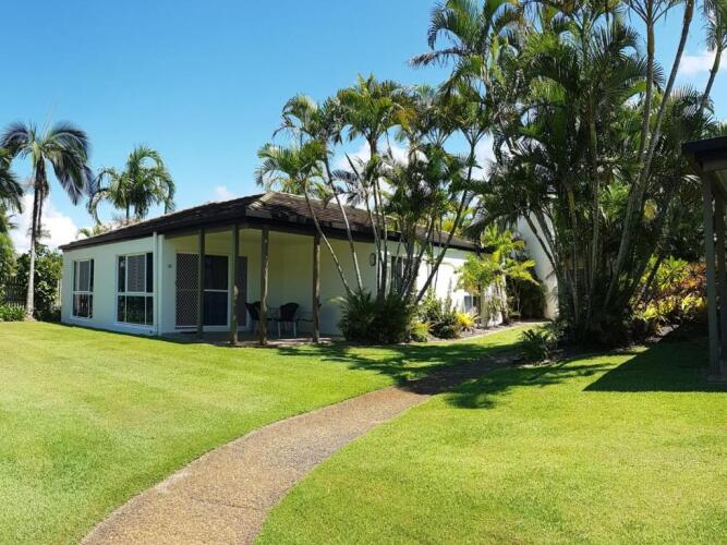 The Shores Holiday Apartments Over view