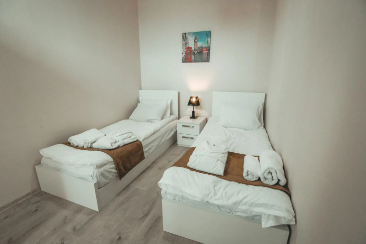 Vazi Aparthotel