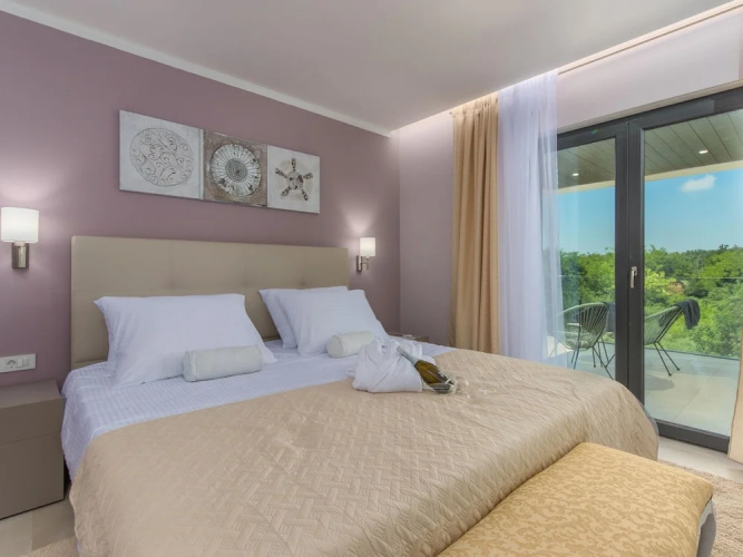 Deluxe Villa in Porec With Wellness Centre & Pool