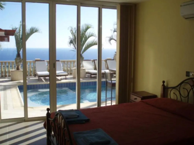 Sun Set Suite Villa
