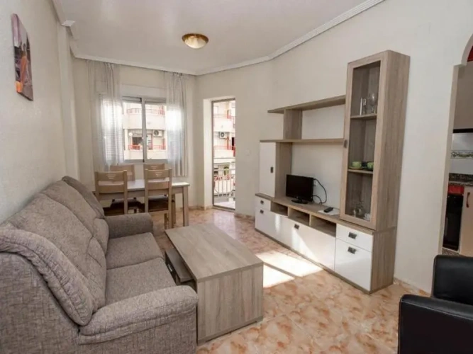 2 Bedrooms Quadruple Apartment with balcony