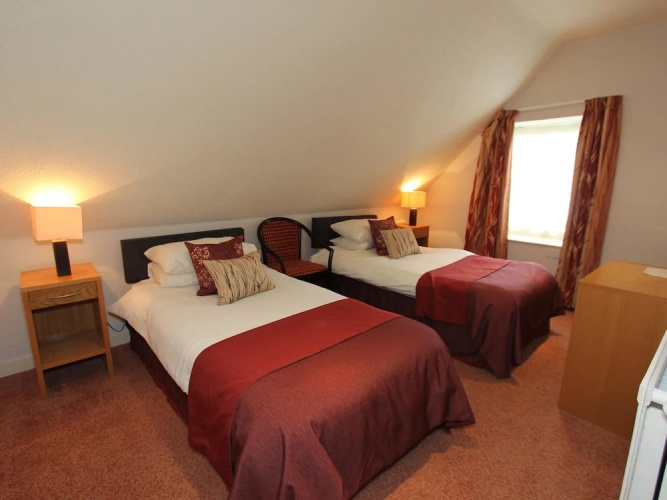 Nanhoron Arms Hotel