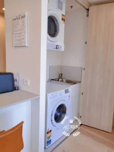All Heart & Sol - 2bd 1bth Apt steps from the CBD