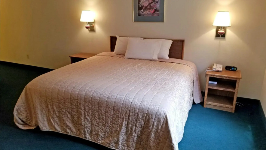 Keystone Boardwalk Inn and Suites