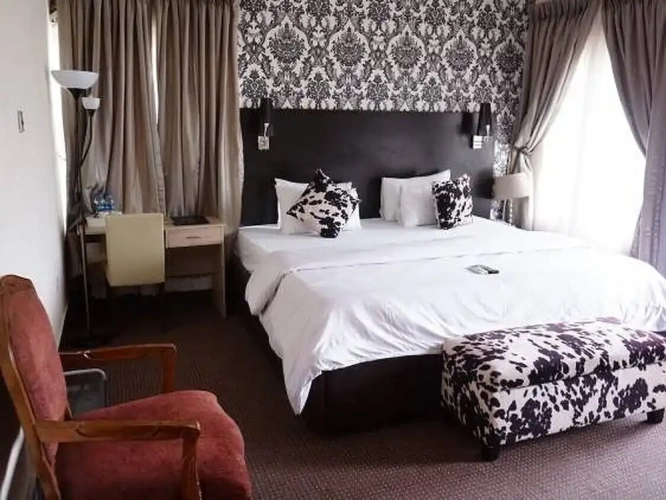 Royal room