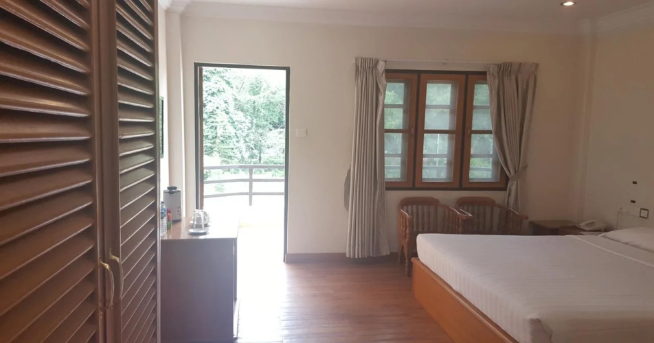 Mya Nanda Hotel