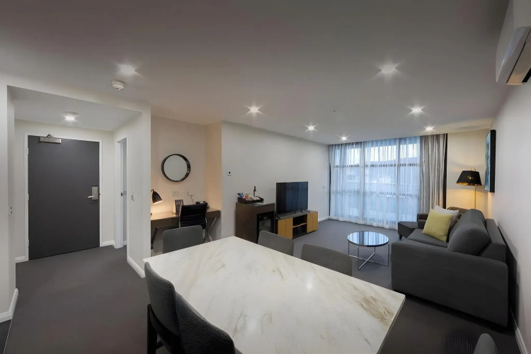 Avenue Hotel Canberra