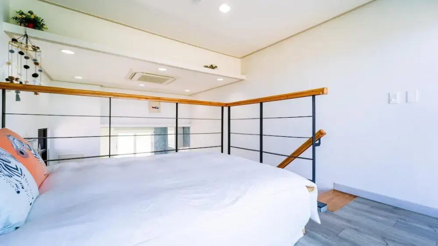 Jeju Byeoleuldameunbaramarae Pension