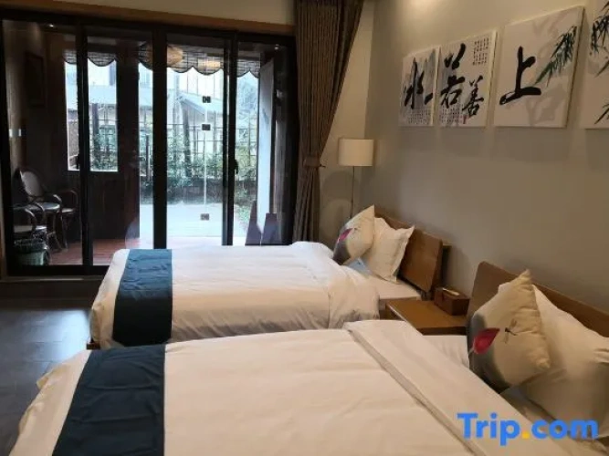 Standard room with garden view