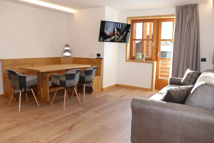 2 Bedrooms Apartment with balcony